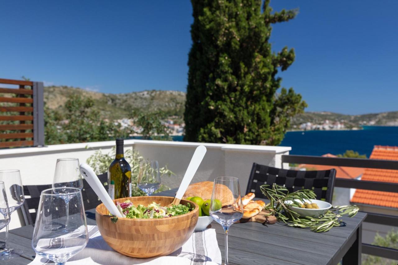 The Grande - Huge Terrace - Amazing Sea Views - Tastefully Furnished - Access To Rooftop Terrace And Gym - Hillside Apartments Rogoznica Рогозница Экстерьер фото